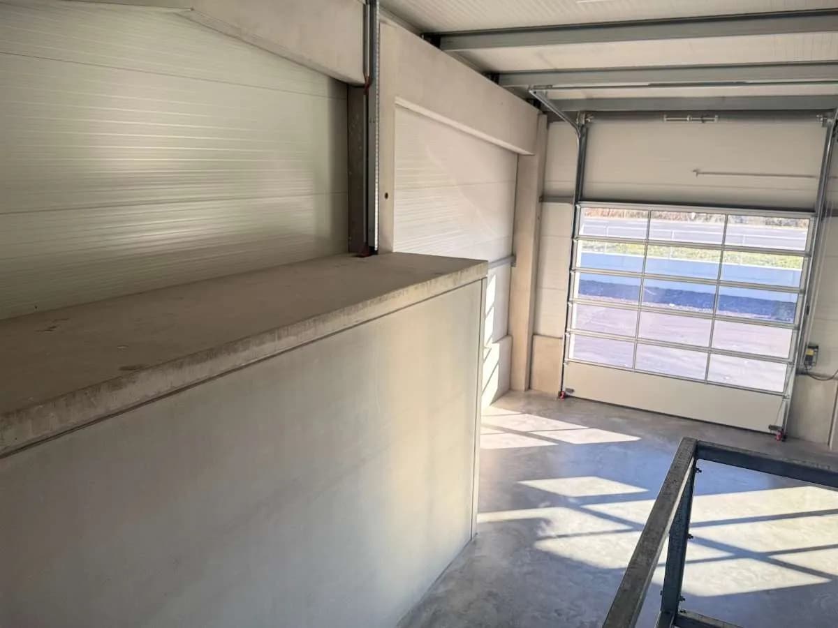 Gewerbeimmobilie mieten in Baden – 2 082 m², € 10 – Bild 48 von 49