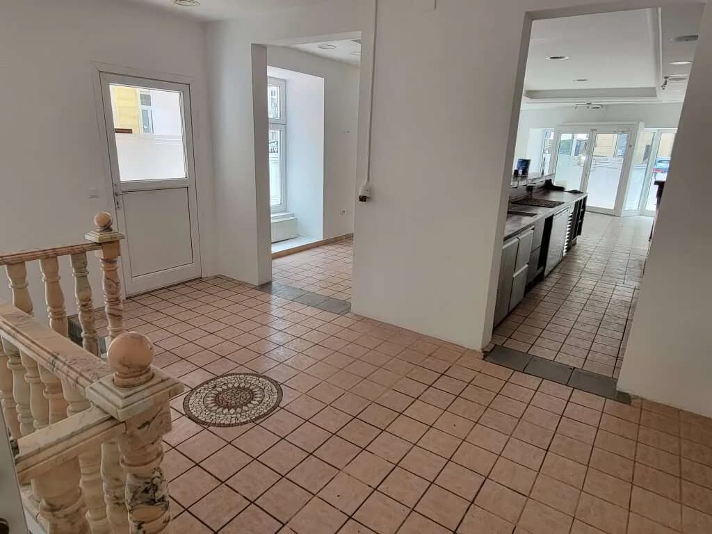 4-Zimmer-Gewerbeimmobilie mieten in Wien – 200 m², € 1.915 – Bild 3 von 17