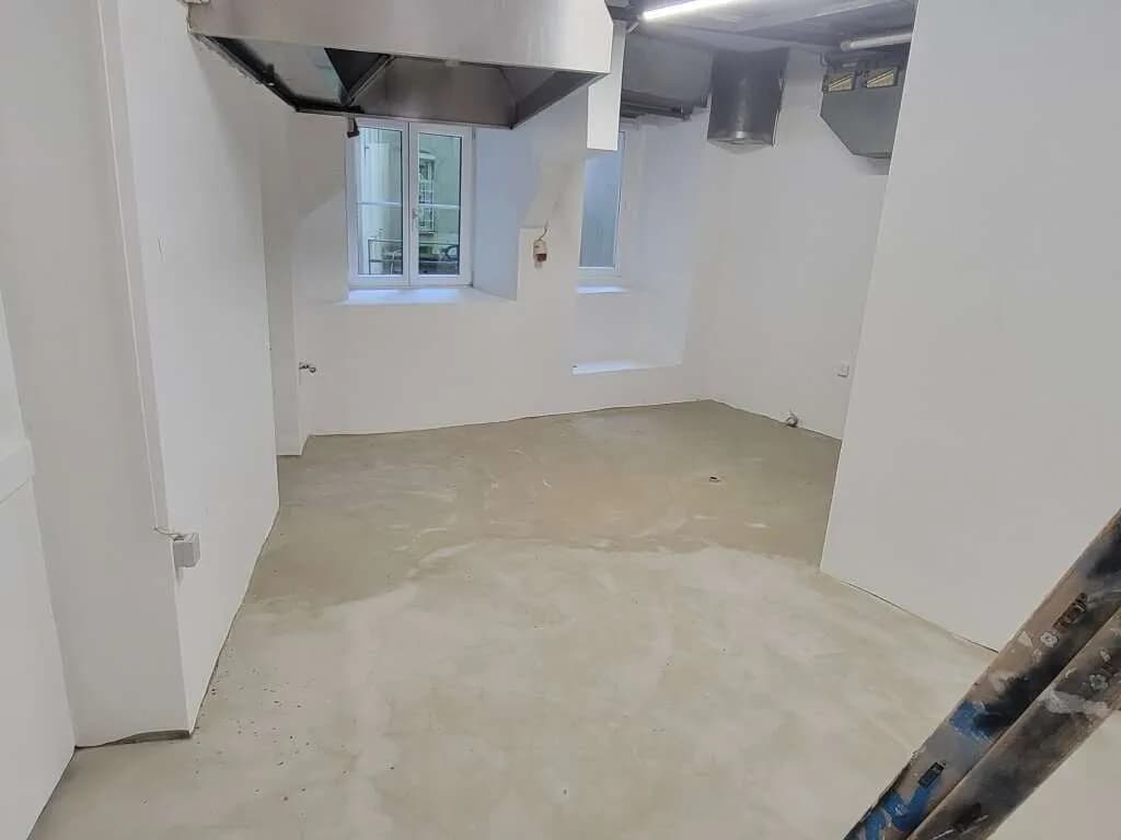 4-Zimmer-Gewerbeimmobilie mieten in Wien – 200 m², € 1.915 – Bild 11 von 17