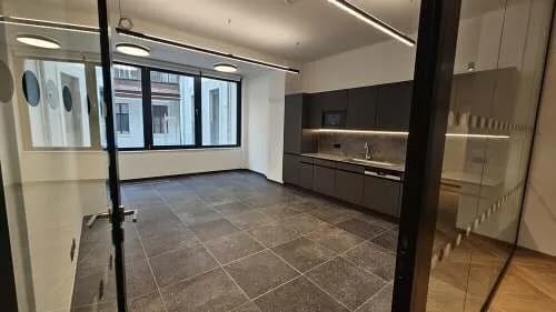 Gewerbeimmobilie mieten in Wien – 310 m² – Bild 4 von 8