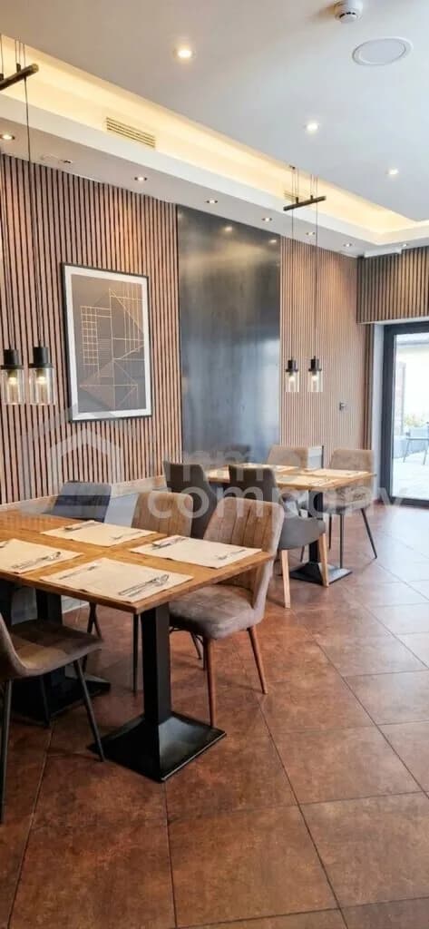 Gewerbeimmobilie mieten in Wien – 240 m², € 5.000 – Bild 4 von 8