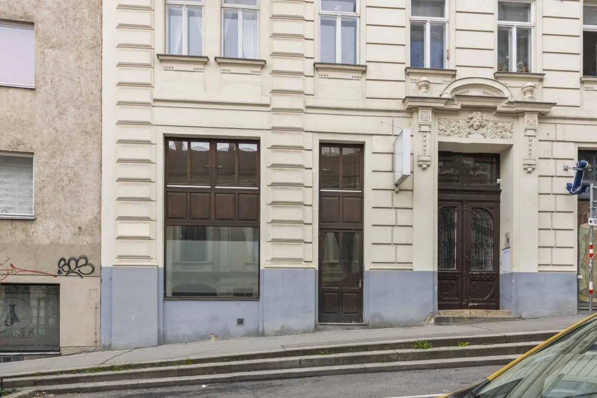 Gewerbeimmobilie mieten in Wien – 290 m², € 17