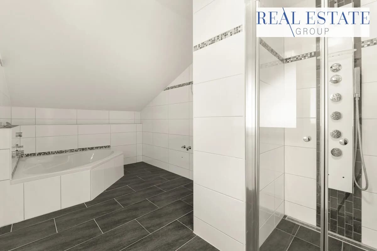10-Zimmer-Gewerbeimmobilie kaufen in Feldkirchen – 392 m², € 1.245.000 – Bild 16 von 25