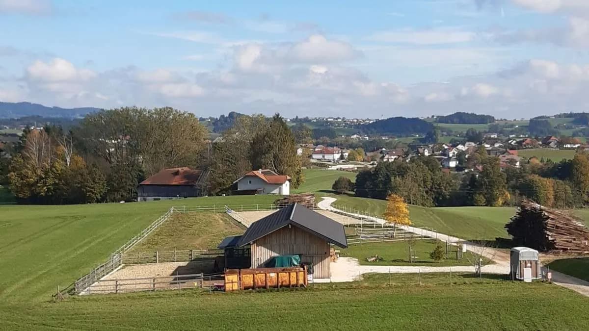 Grundstück kaufen in Vöcklabruck – 3 403 m²