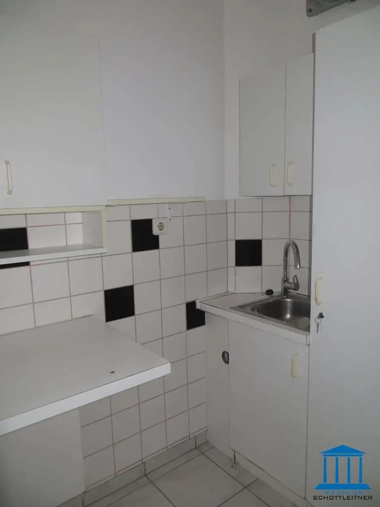 2-Zimmer-Gewerbeimmobilie mieten in Neunkirchen – 45 m², € 359 – Bild 6 von 6