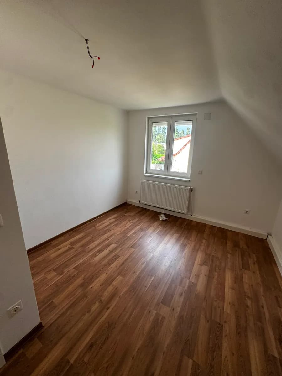 4-Zimmer-Haus kaufen in Wiener Neustadt – 90 m², € 395.000 – Bild 1 von 22