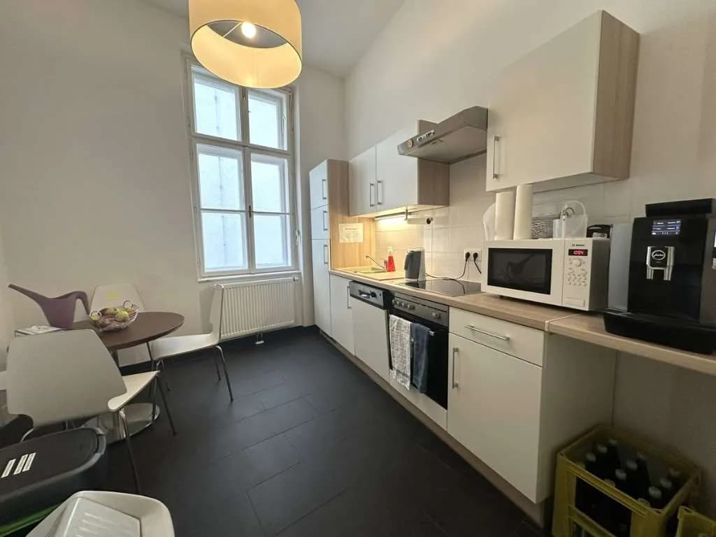 Gewerbeimmobilie mieten in Wien – 247 m², € 19 – Bild 17 von 19