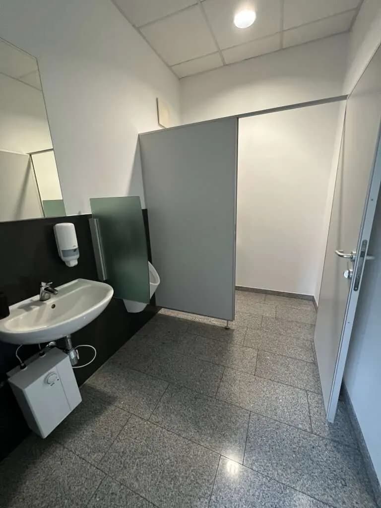 1-Zimmer-Gewerbeimmobilie mieten in Weiz – 21 m², € 332 – Bild 7 von 12
