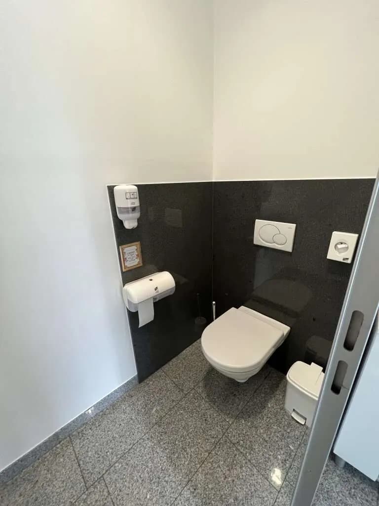 1-Zimmer-Gewerbeimmobilie mieten in Weiz – 21 m², € 332 – Bild 8 von 12