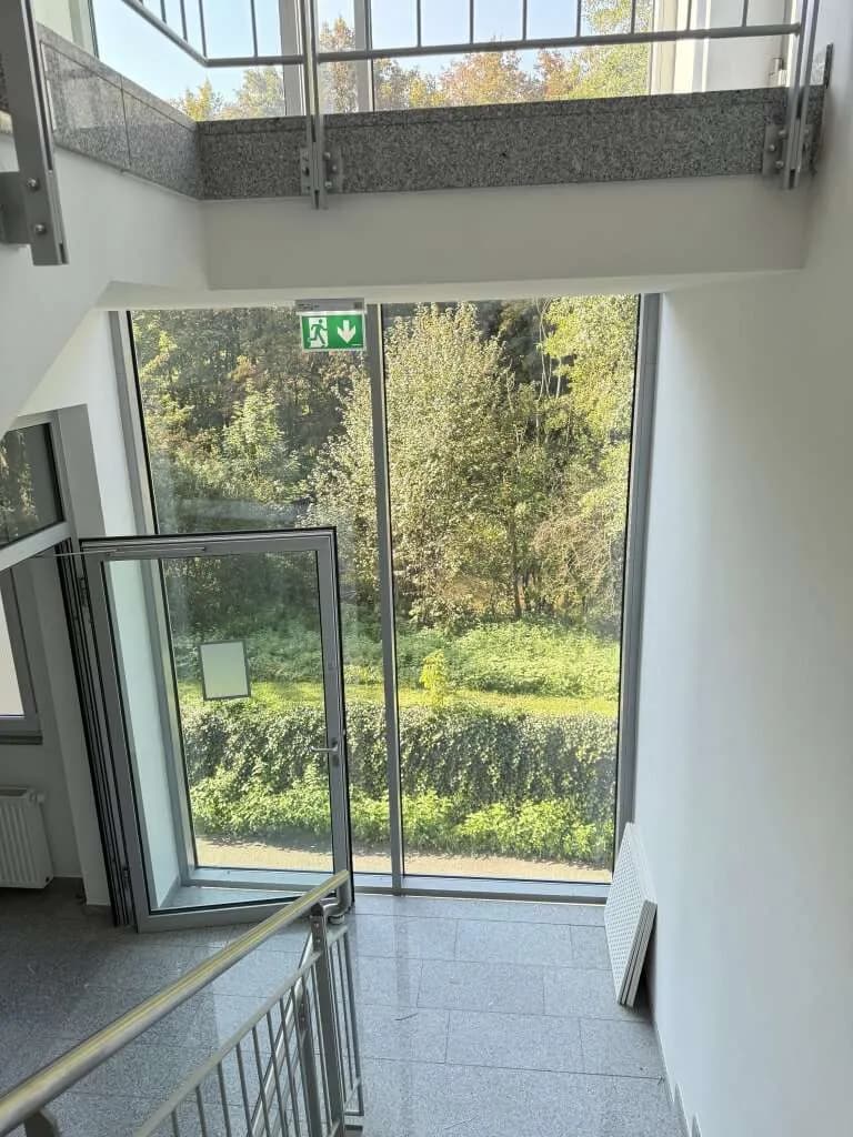 1-Zimmer-Gewerbeimmobilie mieten in Weiz – 21 m², € 332 – Bild 9 von 12