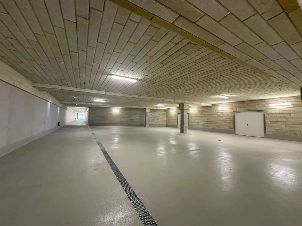 Gewerbeimmobilie mieten in Wien – 2 058 m², € 34.735 – Bild 10 von 10