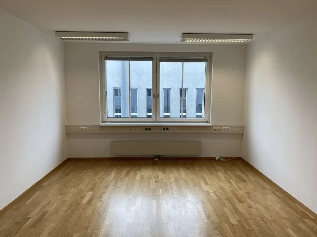 Gewerbeimmobilie mieten in Wien – 110 m², € 10 – Bild 3 von 11