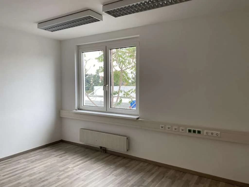 Gewerbeimmobilie mieten in Wien – 110 m², € 10 – Bild 5 von 11
