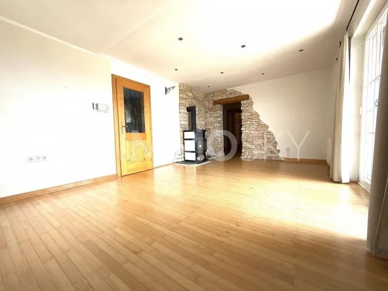 6-Zimmer-Haus kaufen in Salzburg-Umgebung – 150 m², € 925.000 – Bild 3 von 5