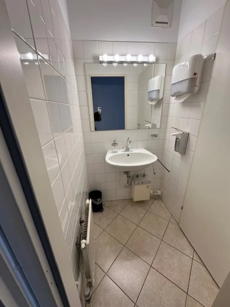 5-Zimmer-Gewerbeimmobilie mieten in Wien – 151 m², € 1.994 – Bild 10 von 18