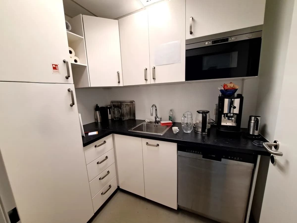 Gewerbeimmobilie mieten in Wien – 949 m², € 13 – Bild 11 von 14