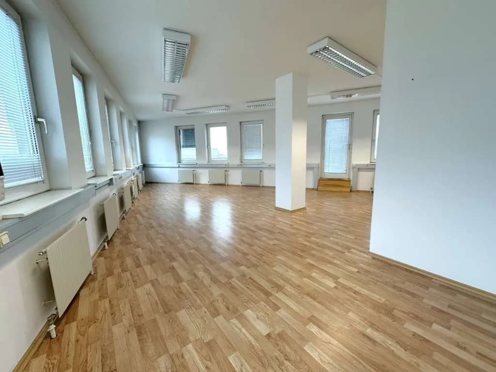 Gewerbeimmobilie mieten in Wien – 190 m², € 10 – Bild 2 von 14