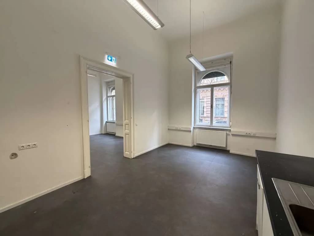 3-Zimmer-Gewerbeimmobilie mieten in Graz – 129 m², € 1.990 – Bild 25 von 31