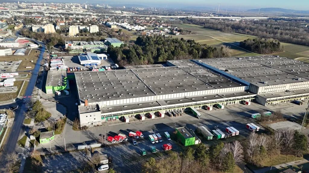 Gewerbeimmobilie mieten in Sankt Pölten – 10 584 m², € 5 – Bild 2 von 25