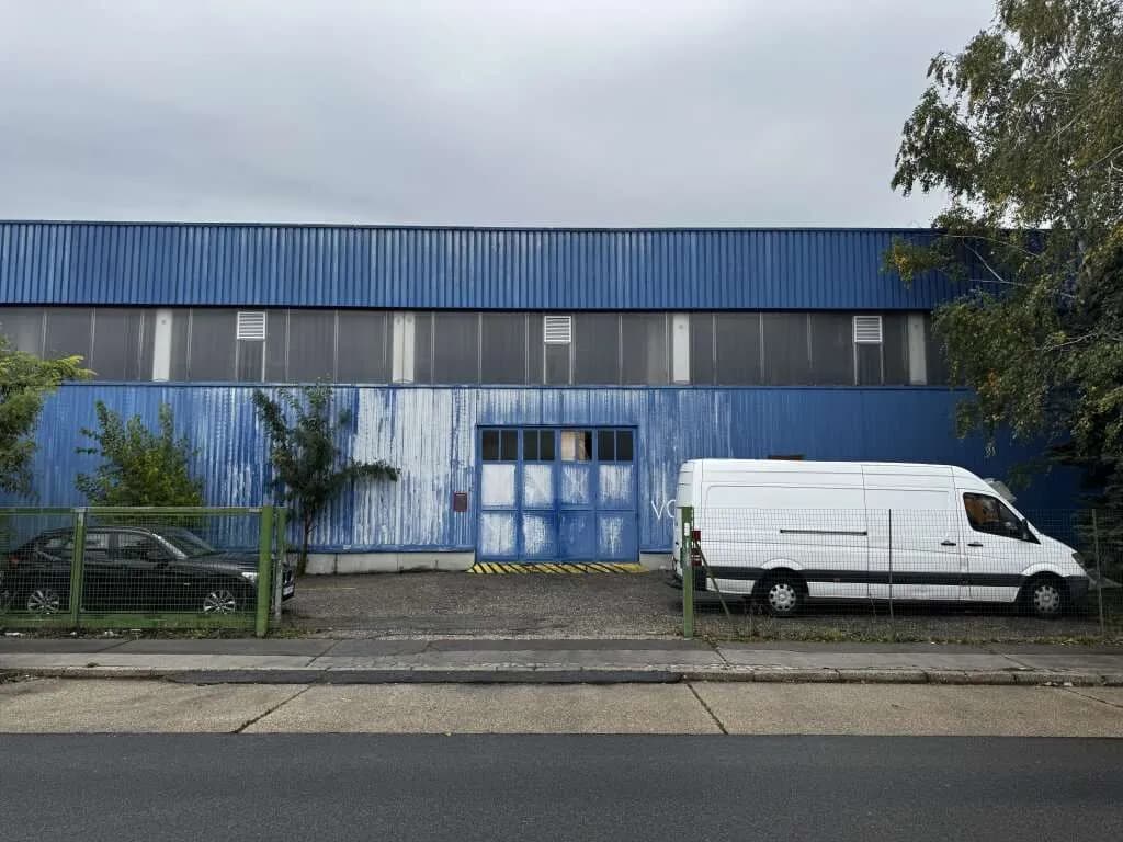 Gewerbeimmobilie mieten in Wien – 4 445 m², € 28.893 – Bild 2 von 15