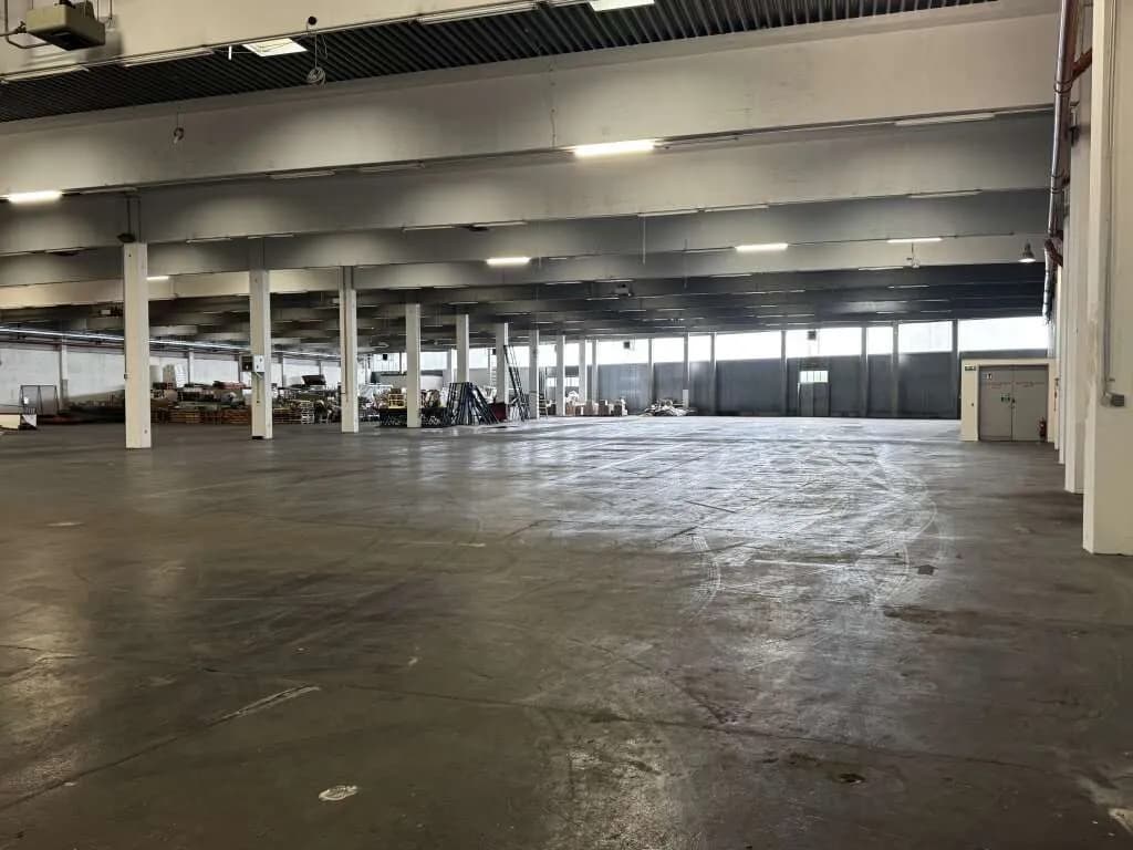 Gewerbeimmobilie mieten in Wien – 4 445 m², € 28.893 – Bild 8 von 15