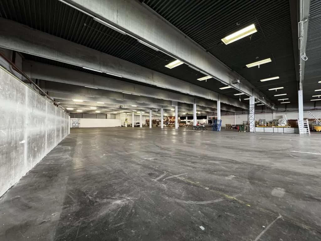 Gewerbeimmobilie mieten in Wien – 4 445 m², € 28.893 – Bild 12 von 15