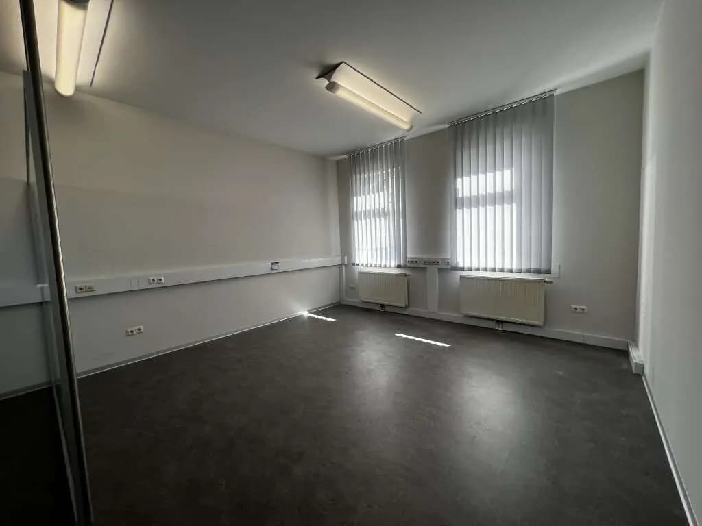 Gewerbeimmobilie kaufen in Weiz – 237 m², € 350.000