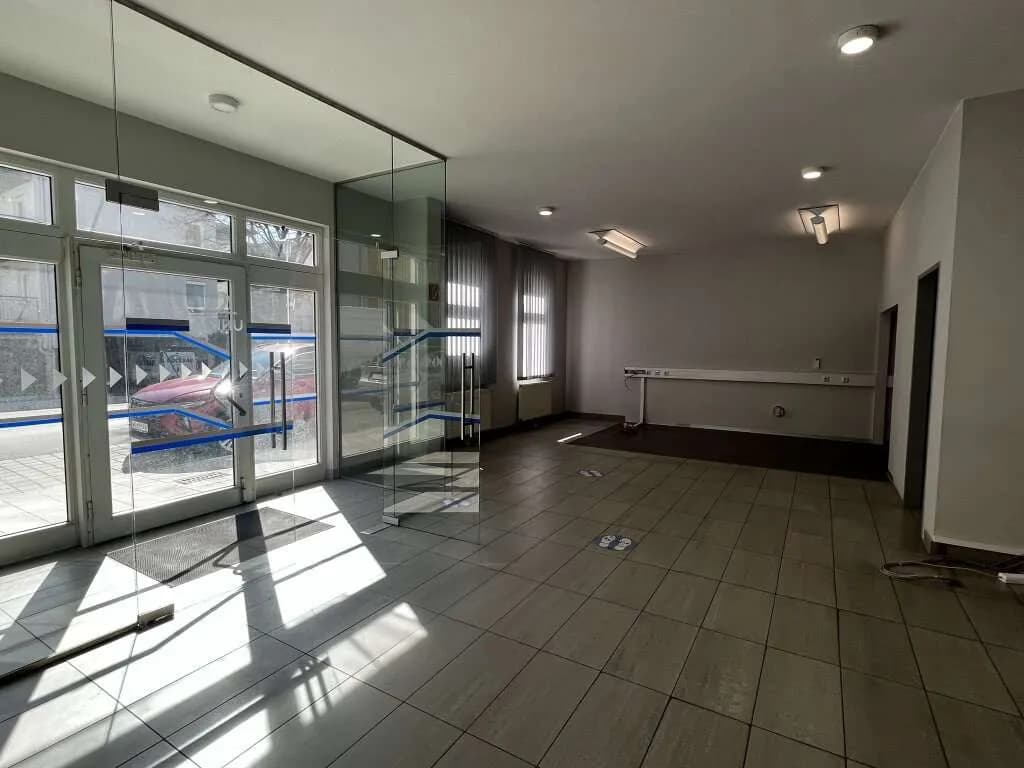 Gewerbeimmobilie kaufen in Weiz – 237 m², € 350.000 – Bild 2 von 16