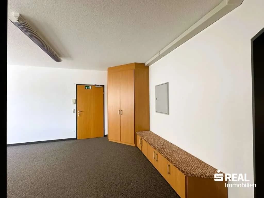 Gewerbeimmobilie mieten in Dornbirn – 82 m², € 1.180 – Bild 7 von 9