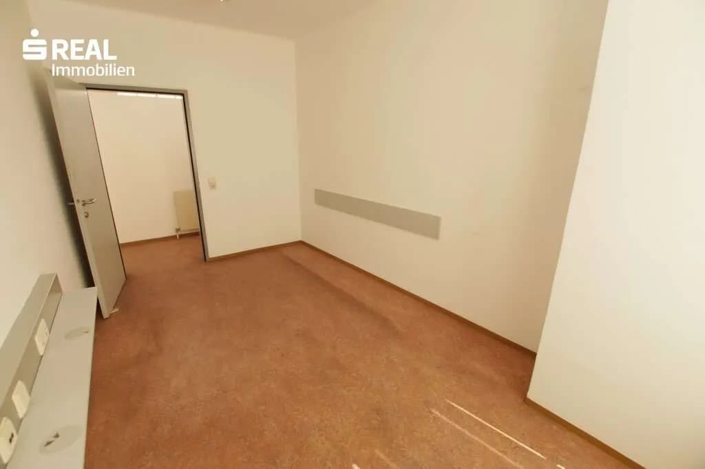 6-Zimmer-Gewerbeimmobilie mieten in Oberpullendorf – 190 m², € 1.500 – Bild 6 von 18