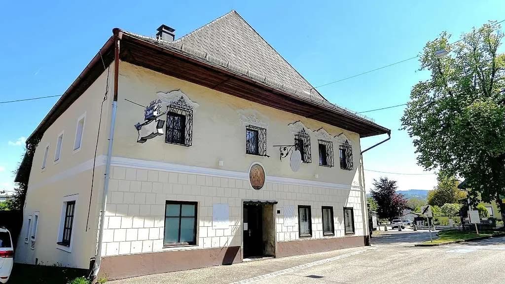 Gewerbeimmobilie mieten in Vöcklabruck – 204 m², € 2.790 – Bild 2 von 19