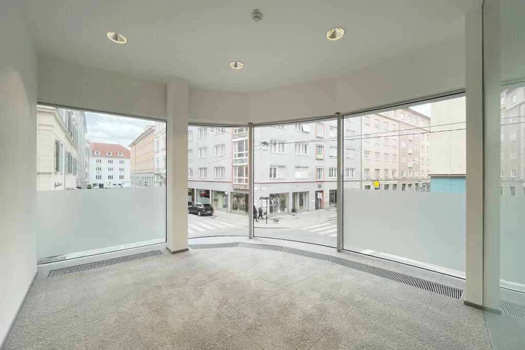 4-Zimmer-Gewerbeimmobilie mieten in Graz – 170 m², € 2.974 – Bild 3 von 12