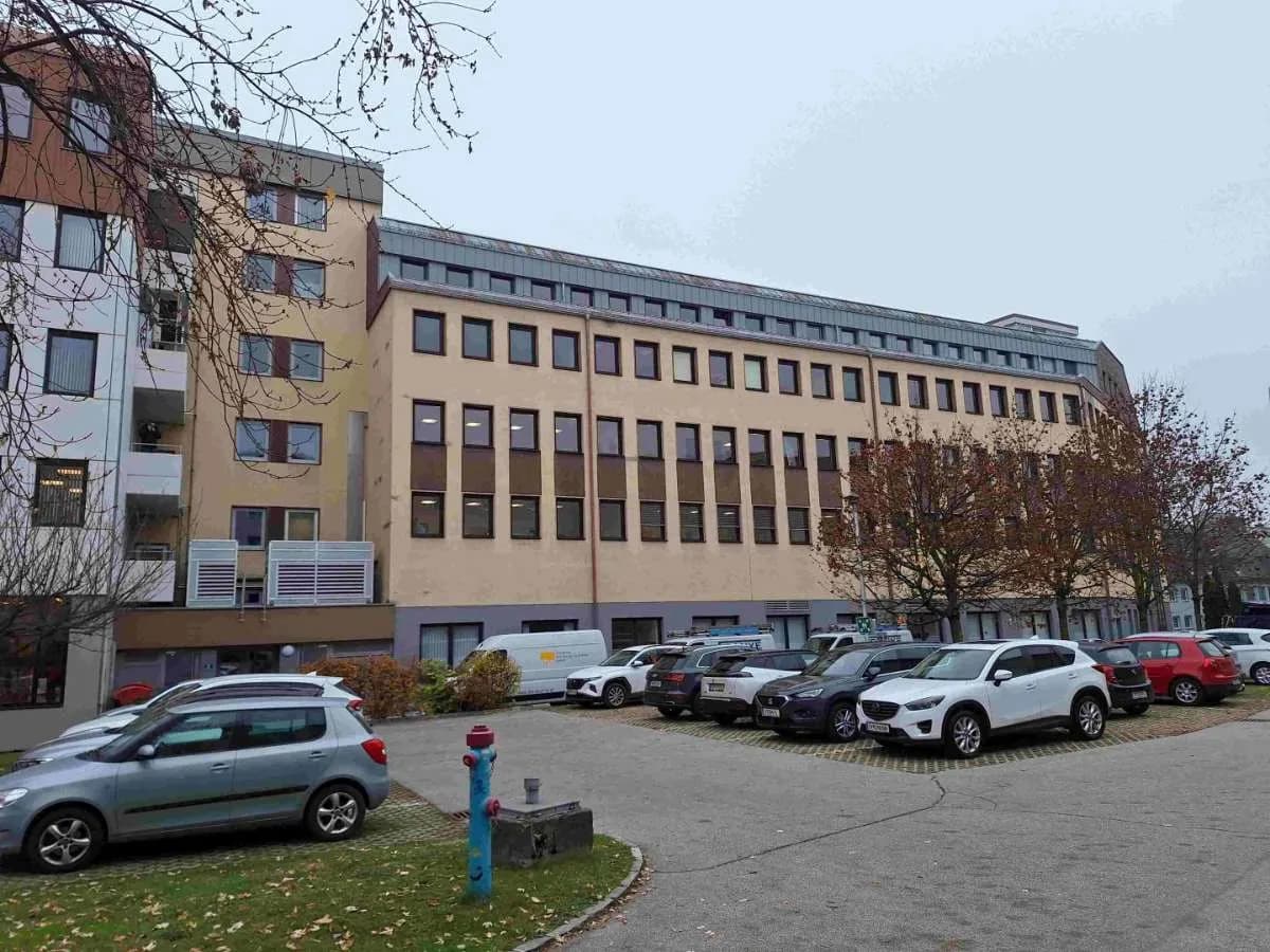 Gewerbeimmobilie kaufen in Klagenfurt – 3 550 m², € 3.350.000 – Bild 2 von 5
