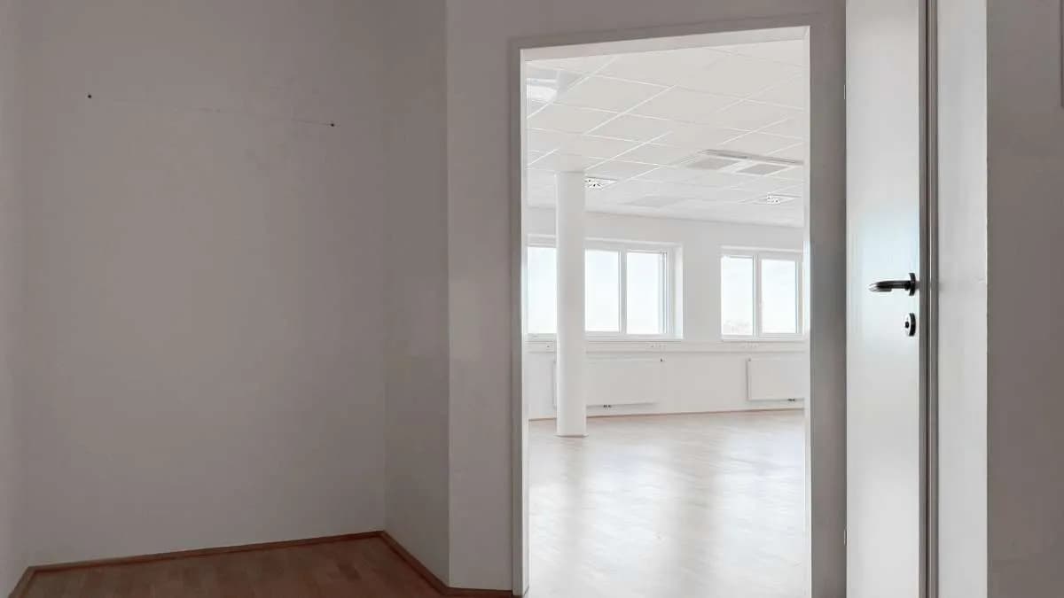 2-Zimmer-Gewerbeimmobilie mieten in Vöcklabruck – 80 m², € 1.311 – Bild 4 von 12