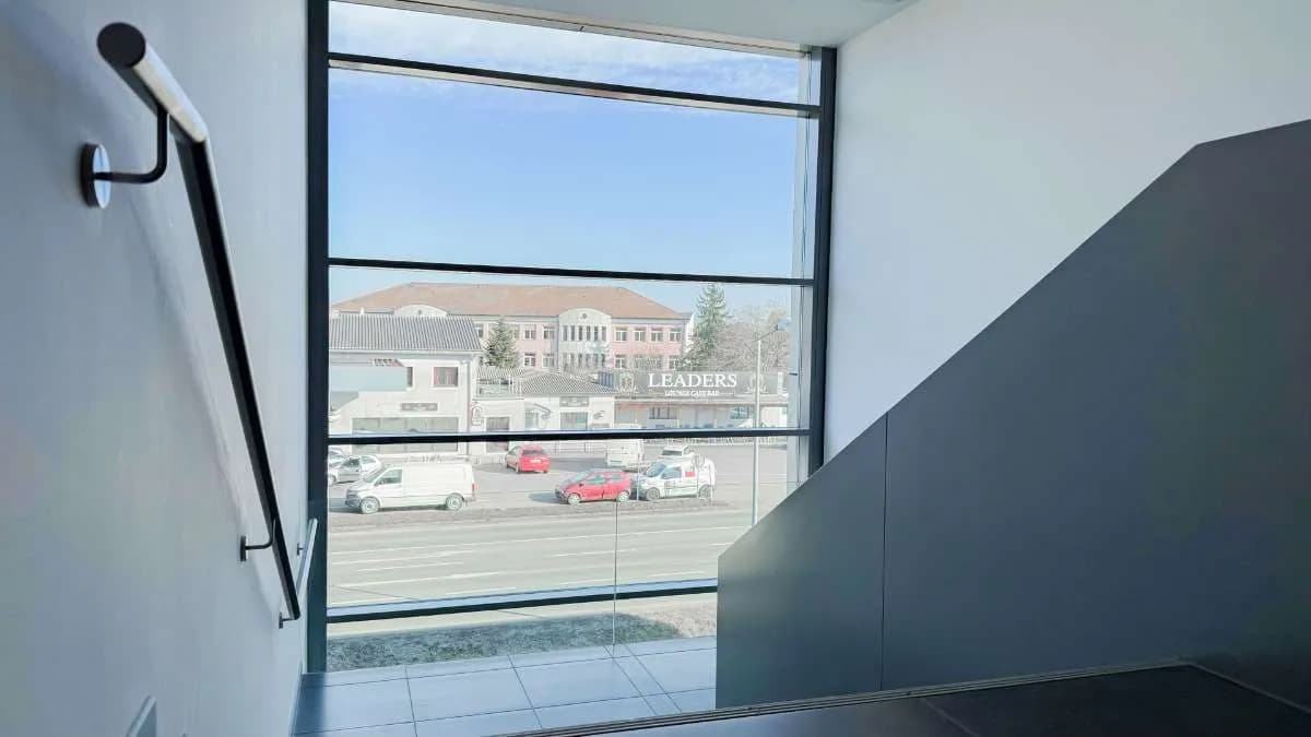 2-Zimmer-Gewerbeimmobilie mieten in Vöcklabruck – 80 m², € 1.311 – Bild 7 von 12