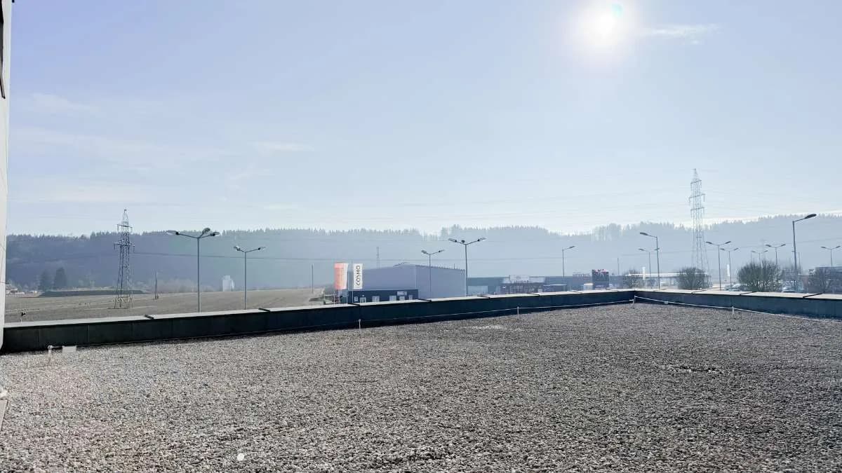 6-Zimmer-Gewerbeimmobilie mieten in Vöcklabruck – 161 m², € 2.633 – Bild 11 von 15