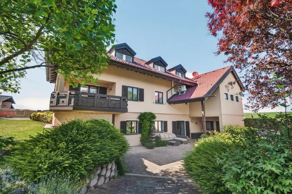 6-Zimmer-Haus kaufen in Mistelbach – 366 m², € 1.999.000