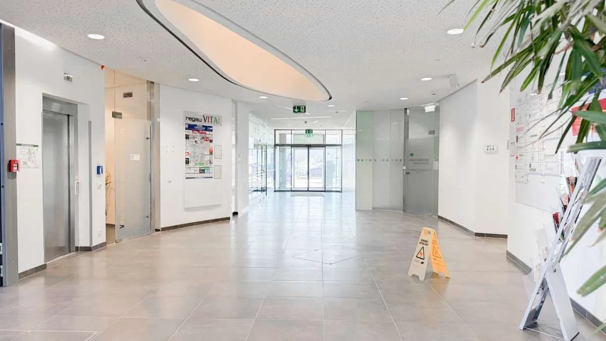 1-Zimmer-Gewerbeimmobilie mieten in Vöcklabruck – 113 m², € 1.843 – Bild 4 von 7