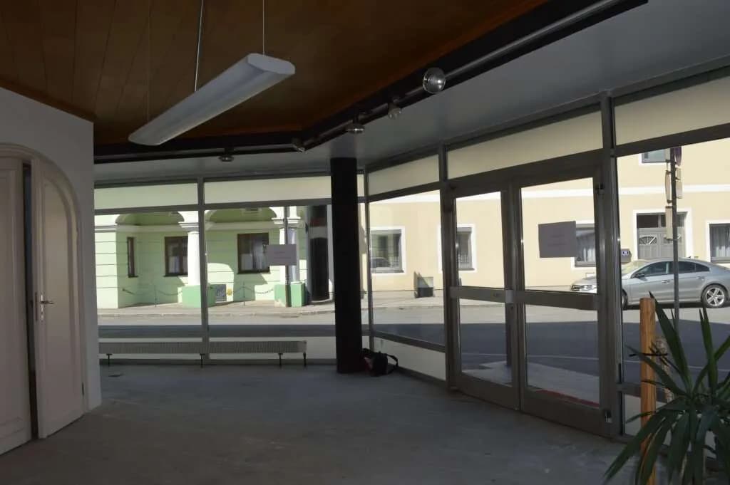 3-Zimmer-Gewerbeimmobilie mieten in Sankt Pölten Land – 120 m², € 1.220 – Bild 2 von 3
