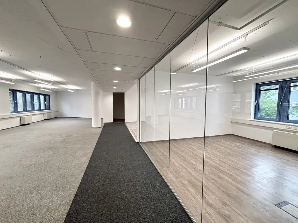 Gewerbeimmobilie mieten in Wien – 2 446 m², € 30.088 – Bild 10 von 29