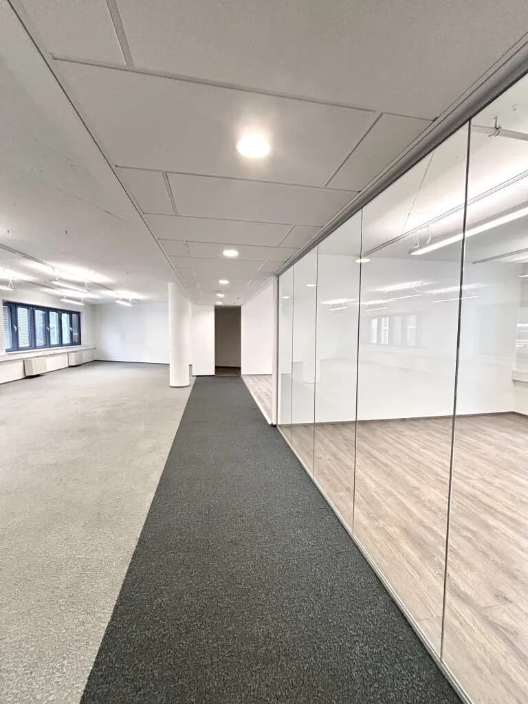 Gewerbeimmobilie mieten in Wien – 2 446 m², € 30.088 – Bild 14 von 29