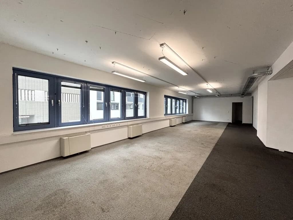 Gewerbeimmobilie mieten in Wien – 2 446 m², € 30.088 – Bild 19 von 29