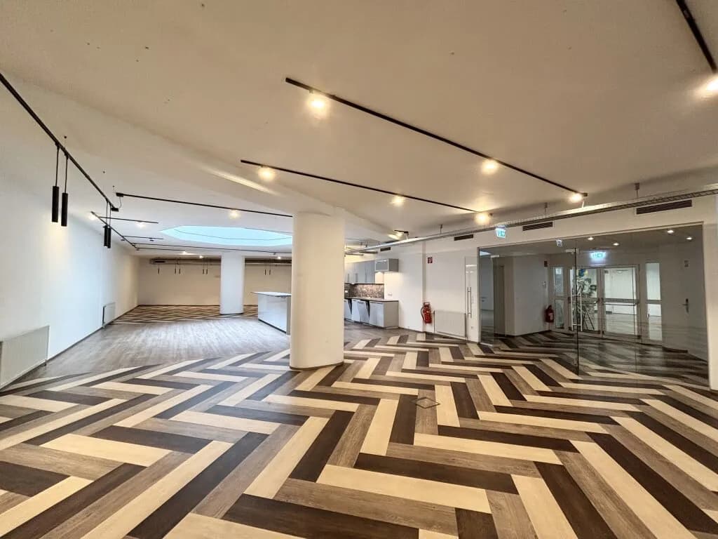 Gewerbeimmobilie mieten in Wien – 1 119 m², € 13.768