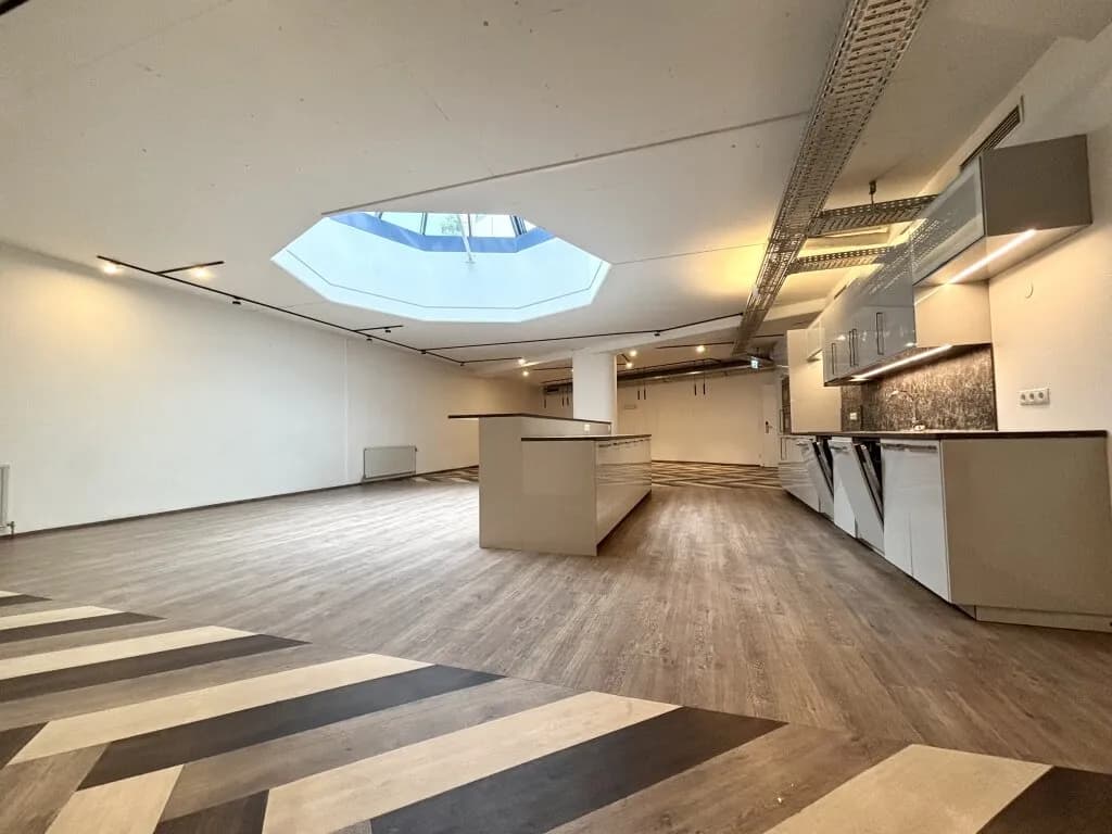 Gewerbeimmobilie mieten in Wien – 1 119 m², € 13.768 – Bild 3 von 38