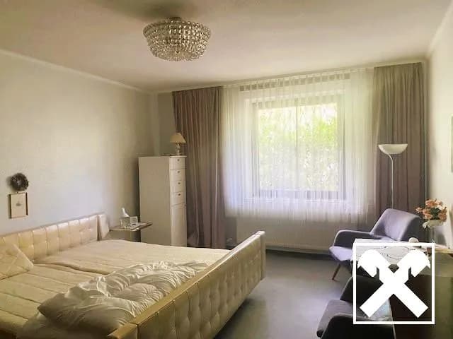 8-Zimmer-Haus kaufen in Neunkirchen – 186 m², € 478.000 – Bild 16 von 25