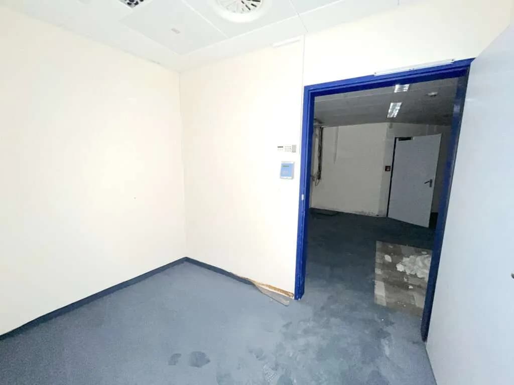 1-Zimmer-Gewerbeimmobilie mieten in Sankt Pölten – 32 m², € 275 – Bild 4 von 7