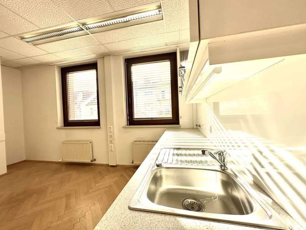 Gewerbeimmobilie mieten in Graz – 906 m², € 9 – Bild 7 von 14