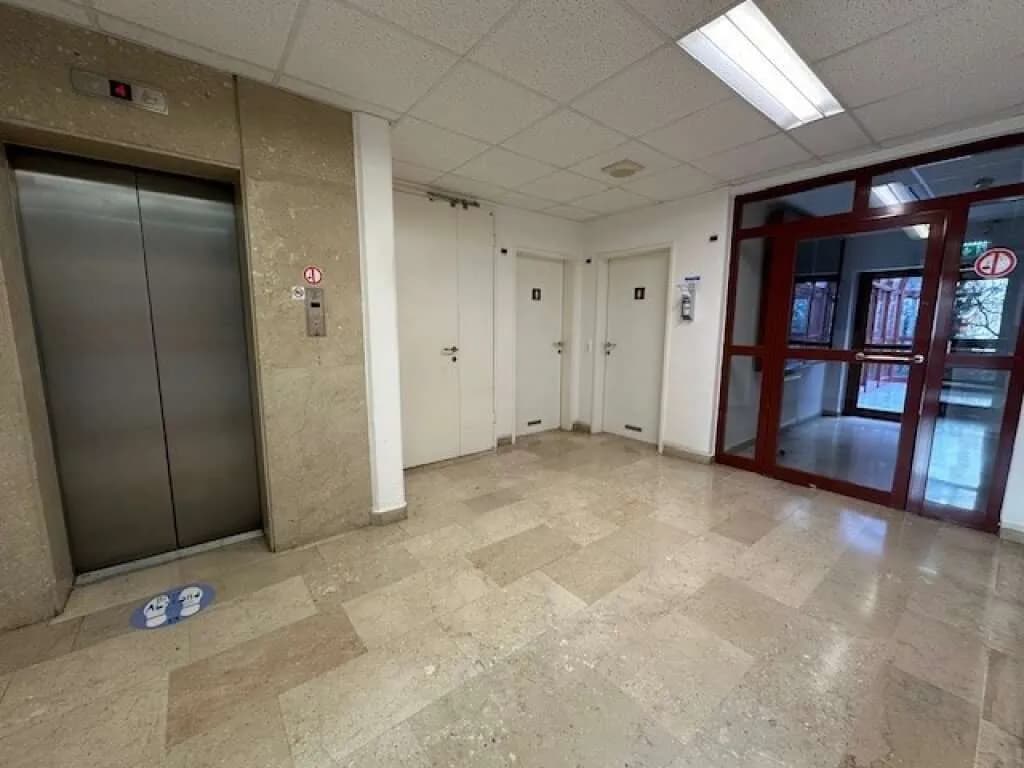 Gewerbeimmobilie mieten in Graz – 906 m², € 9 – Bild 9 von 14