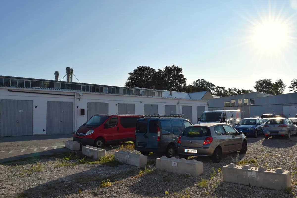 Gewerbeimmobilie mieten in Wiener Neustadt Land – 186 m², € 1.499 – Bild 4 von 6