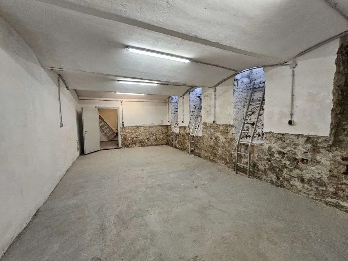 2-Zimmer-Gewerbeimmobilie mieten in Wien – 77 m², € 870 – Bild 8 von 12